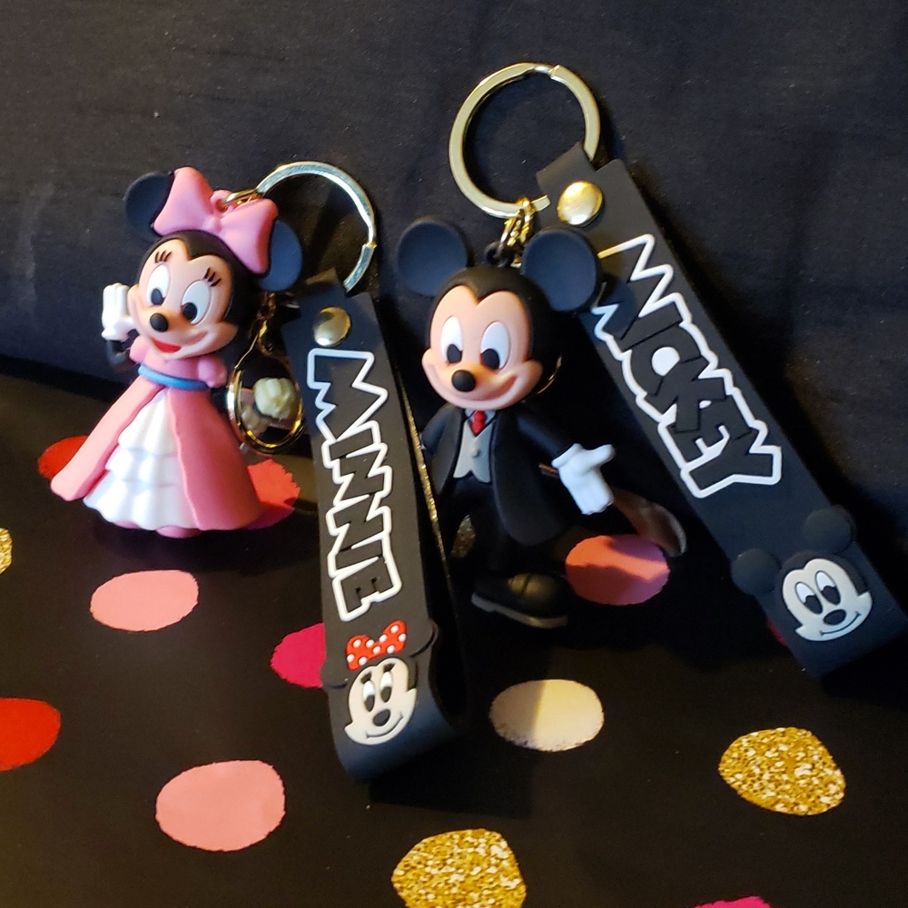 NWT Minnie Mouse & Mickey Mouse Keychain Set Matching His Hers Disney Keychain